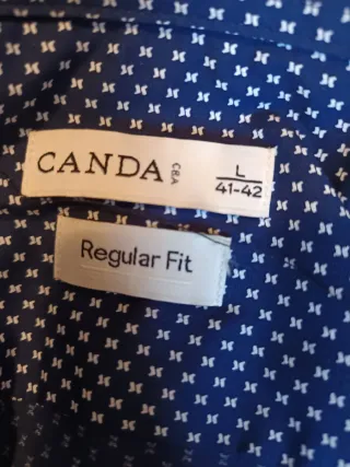 Traje  gris con chaleco camisa y corbata