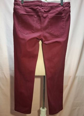 Pantalón Kiabi Burdeos Talla X