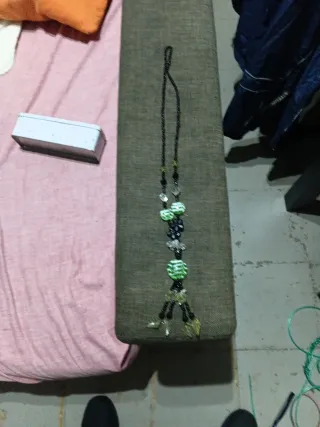 Collana da donna con perline nera e verde