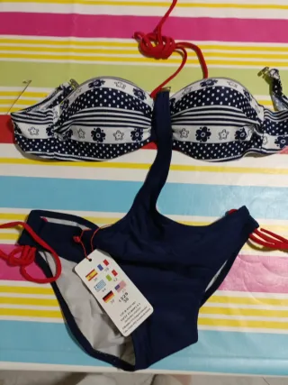 Nuevo  Bikini azul y blanco estampado flores