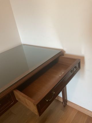 Escritorio antiguo madera y  piel verde