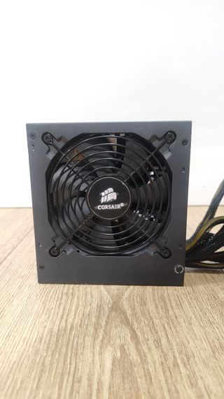 Fuente de alimentación Corsair CX500.
