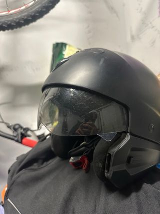 Casco de moto Scorpion negro