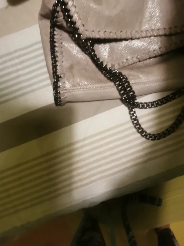 Bolso piel mediano beige/gris