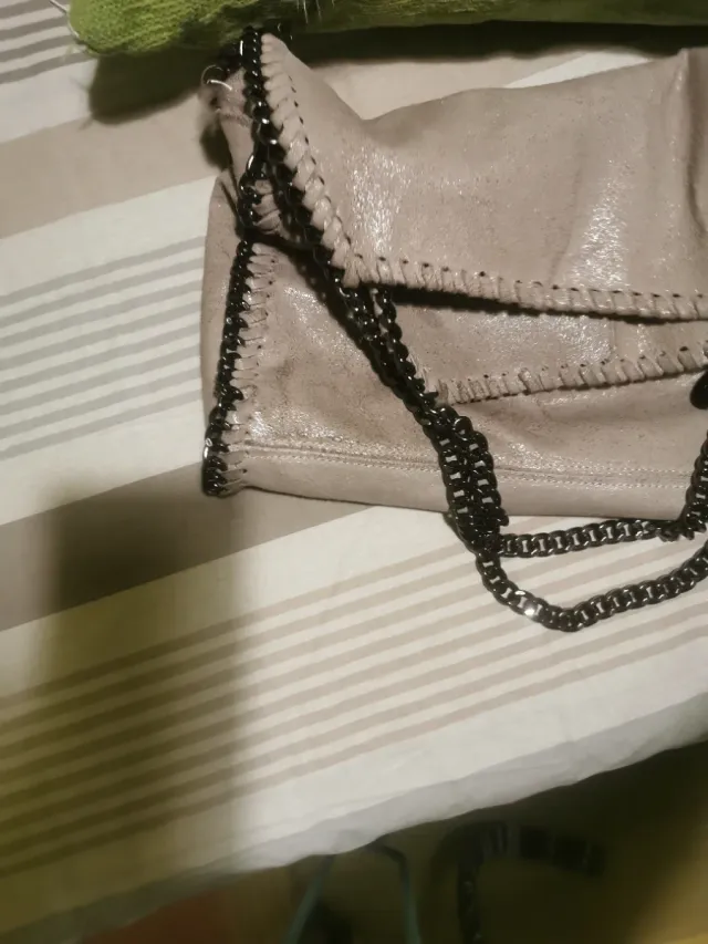 Bolso piel mediano beige/gris