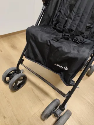 Silla de paseo Safety 1st ligera