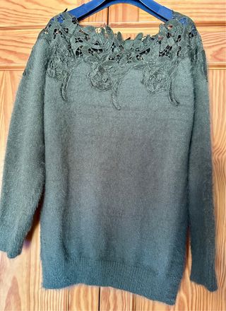 Jersey suave cuello barco con encaje