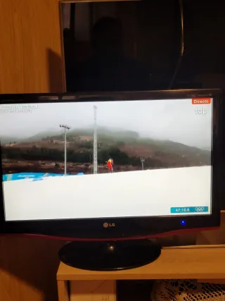 Monitor LG 24 Negro/Rojo