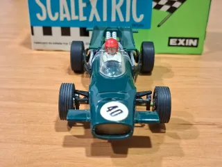 SCALEXTRIC MCLAREN M9A F.1