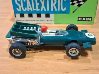 SCALEXTRIC MCLAREN M9A F.1