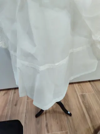 Cancán Comunión color crema Tul y Encaje