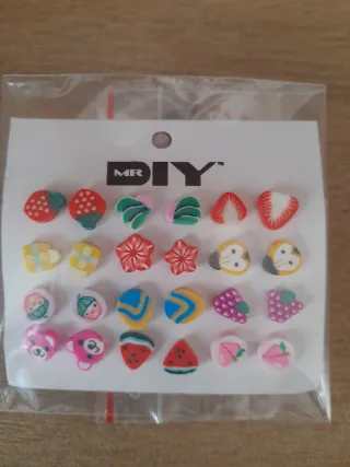 Set di 12 paia di orecchini per bambini