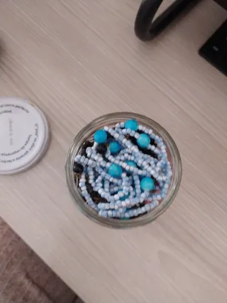 Barattolo di gioielli misteriosi