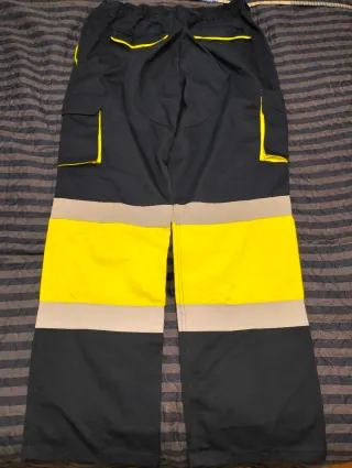 Pantalón de trabajo reflectante negro y amarillo