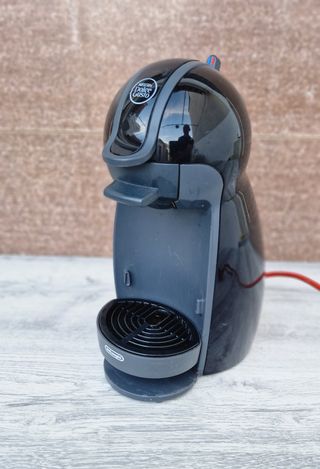 Cafetera Dolce Gusto Negra