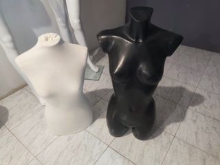 Torso Maniquí Negro y Blanco
