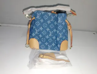 Borsa stile Louis Vuitton blu e beige