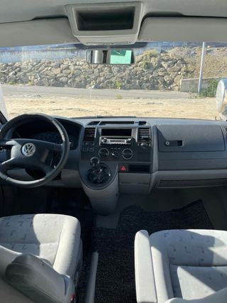 Volkswagen Caravelle 2006