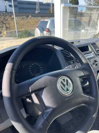 Volkswagen Caravelle 2006