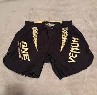 Conjunto Venum ONE Championship Negro/Dorado