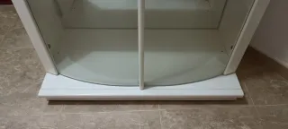 Vitrina o convertible en armario de cristal y made