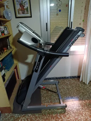 Cinta Correr Bladez Fitness TR101i