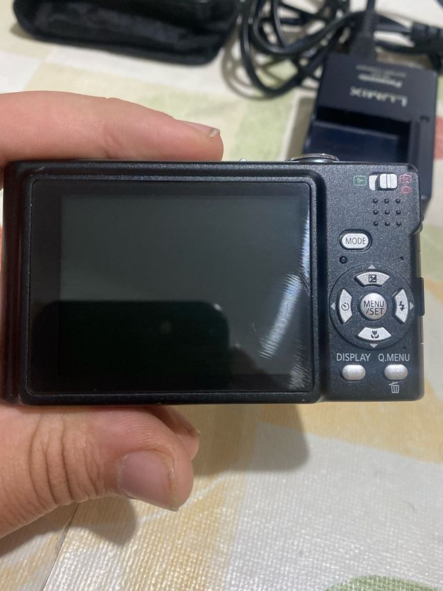 Cámara Panasonic Lumix Negra