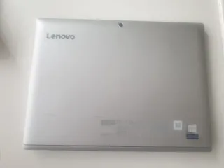 Tablet Lenovo con Tastiera