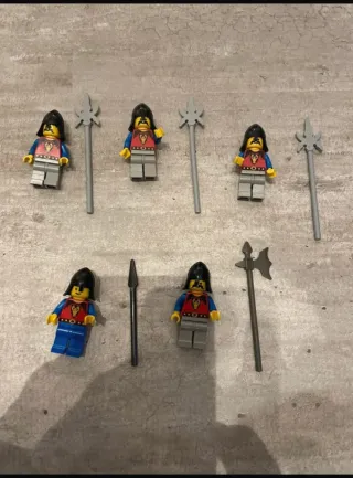 Lego Minifigure Medievali - Set 5 Pezzi