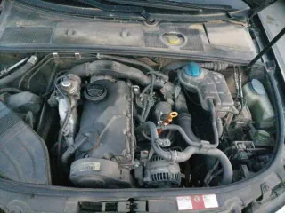Motor 1.9 TDI 130CV AWX Caja 6V 220.000km