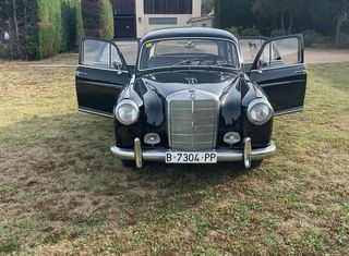 Mercedes-Benz 220 S