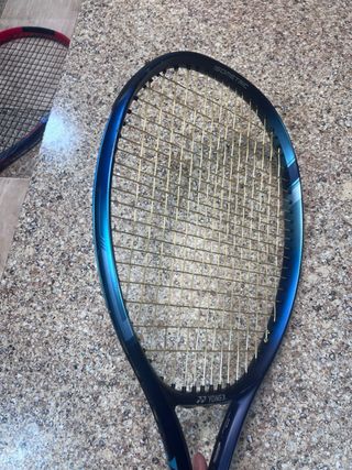 Yonex Ezone 100+ 300gr