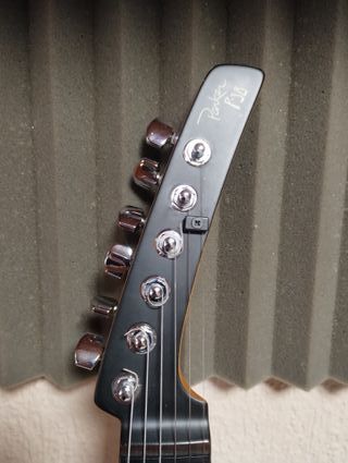 Guitarra Eléctrica Parker Fly P38 Roja