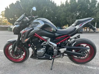 Kawasaki Z900, 125cv en muy buen estado y cuidada.