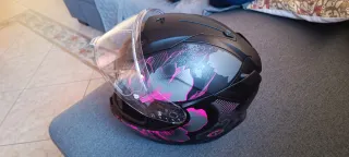Casco Moto Shark Talla S Negro y Rosa.