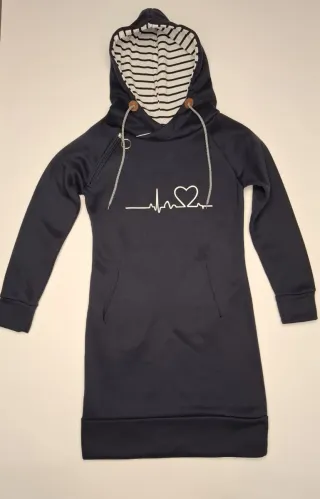 Abito-felpa con cappuccio