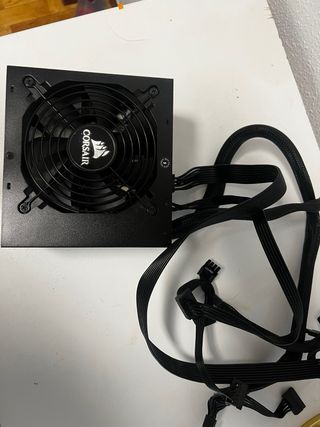 Fuente de Alimentación Corsair CX650M