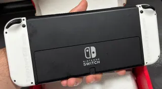 Nintendo Switch OLED Blanca y Negra