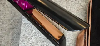 Alisador Dyson Corrale Preto/Rosa