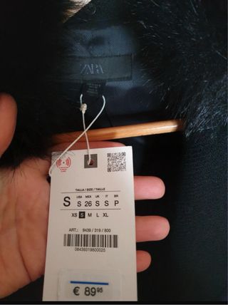 Abrigo lana Zara Negro Talla M con cuello pelo