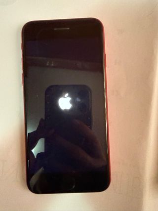 iPhone SE 64GB Rojo