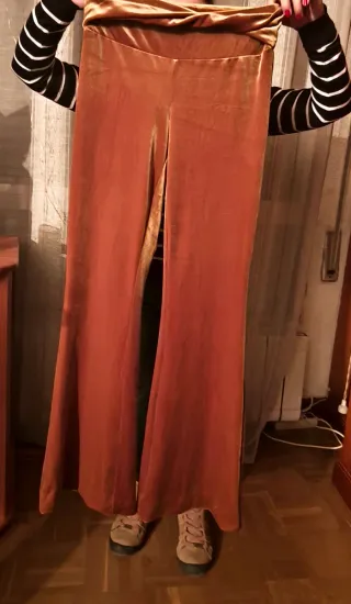 Pantalón Campana Dorado Forever 21