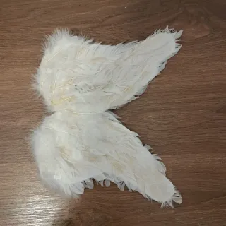 Disfraz angelito blanco con detalles dorados