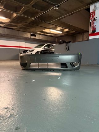 Parachoques Ford Fiesta 2004