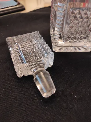 Antica bottiglia per liquori in cristallo e argento sterling