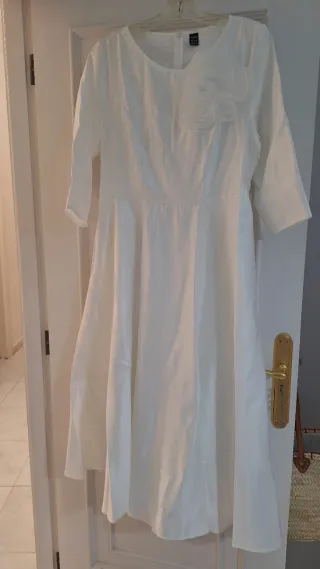Vestido blanco estilo años 60