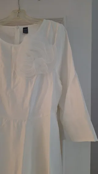 Vestido blanco estilo años 60