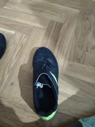 Botas de fútbol multitacos Kipsta Talla 34