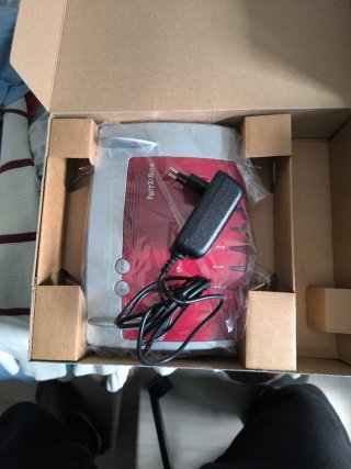 FRITZ!Box 4040 Router WiFi AC