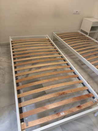 Colchón IKEA Vesteröy 90x200 cm NUEVOS con base